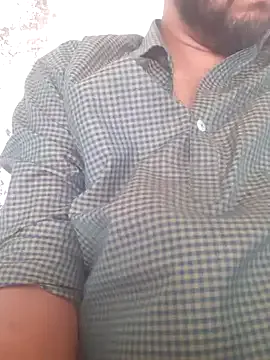 roouse – webcam model profile photo Image 18