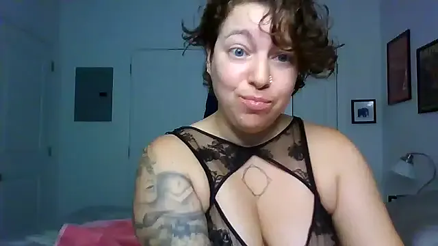  – webcam model profile photo Image 5