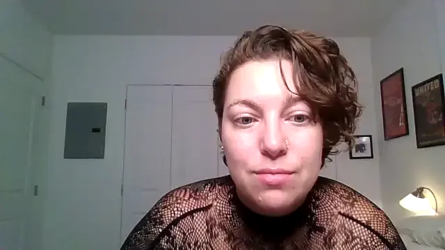  – webcam model profile photo Image 7