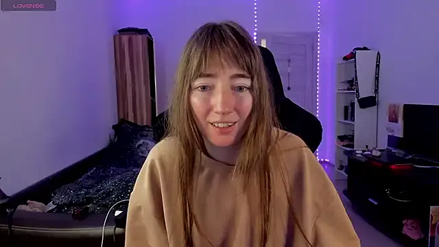 LOVE_MOMO_LOVE – webcam model profile photo Image 10