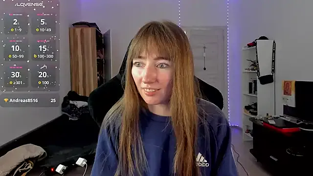 LOVE_MOMO_LOVE – webcam model profile photo Image 3