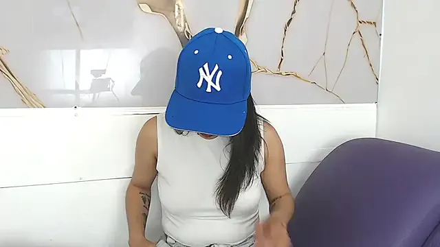 Humsafar-HDX-13 – webcam model profile photo Image 10