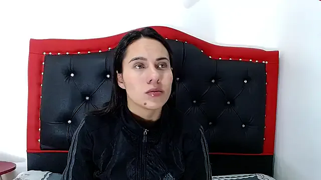 Humsafar-HDX-13 – webcam model profile photo Image 6