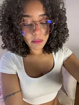 AmeliaBrilliants – webcam model profile photo Image 16