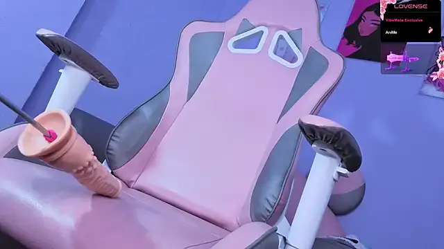 Mia--meow – webcam model profile photo Image 5