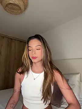 Megu_Melon – webcam model profile photo Image 6