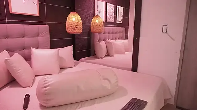 _Sweetlove_ – webcam model profile photo Image 2