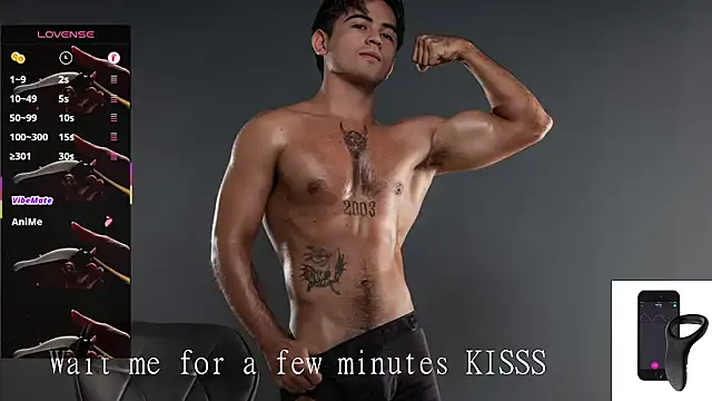 roouse – webcam model profile photo Image 13