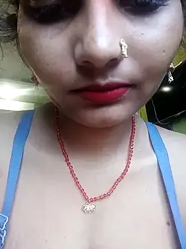 xxYuIxx – webcam model profile photo Image 17