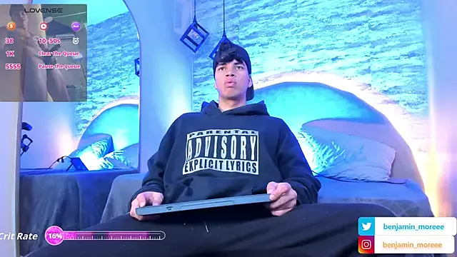 RollDolls – webcam model profile photo Image 14