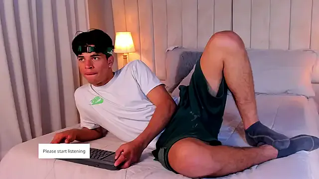 RollDolls – webcam model profile photo Image 5