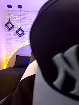 RollDolls – webcam model profile photo Image 7