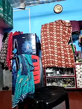 Mia--meow – webcam model profile photo Image 2