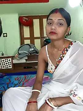 roouse – webcam model profile photo Image 19