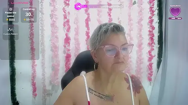 bety-cum2 Image 11