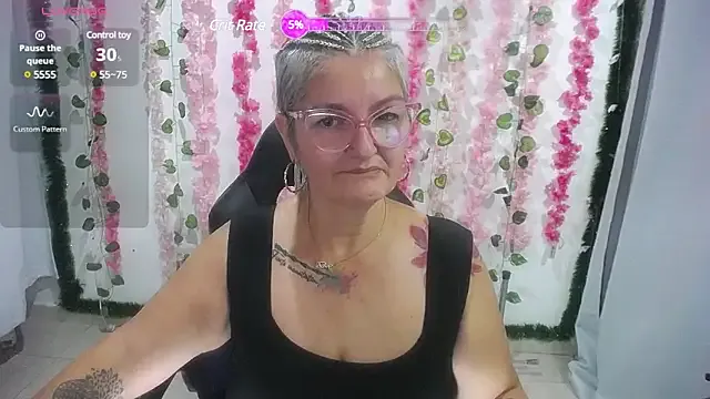 bety-cum2 Image 3