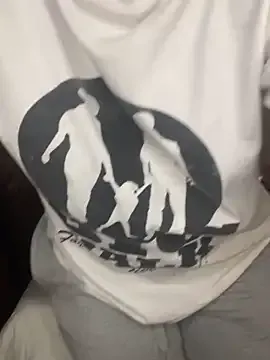 zui_lu – webcam model profile photo Image 7