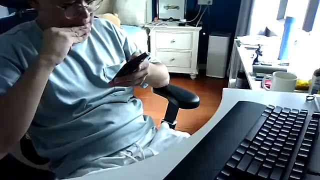 JamesDreams – webcam model profile photo Image 10