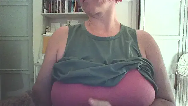 zui_lu – webcam model profile photo Image 15