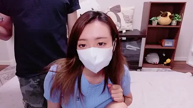 hina_porn – webcam model profile photo Image 14