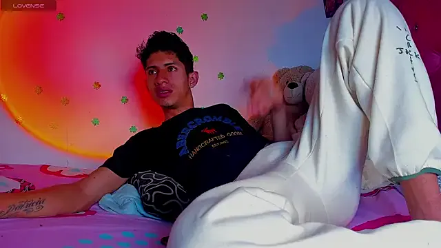 NANA_7 – webcam model profile photo Image 4