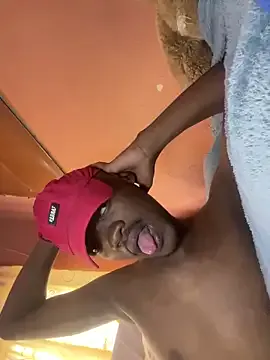 BigAndBeaut cam model