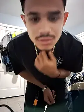 Mia--meow – webcam model profile photo Image 5