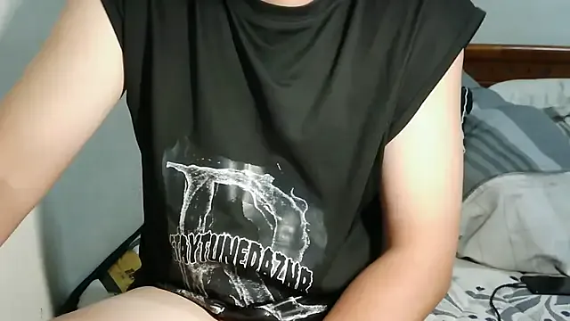  – webcam model profile photo Image 18