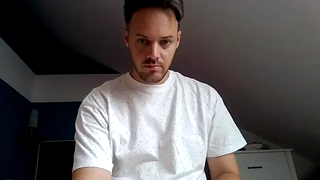 CleoLangley – webcam model profile photo Image 2