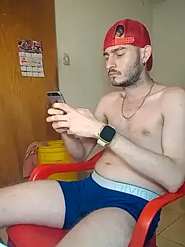 _Alicee_1 – webcam model profile photo Image 8