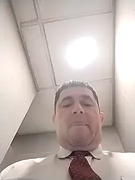  – webcam model profile photo Image 17