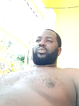 roouse – webcam model profile photo Image 7