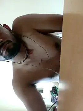  – webcam model profile photo Image 5