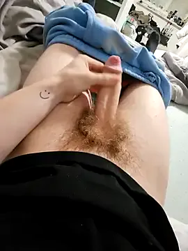 roouse – webcam model profile photo Image 3