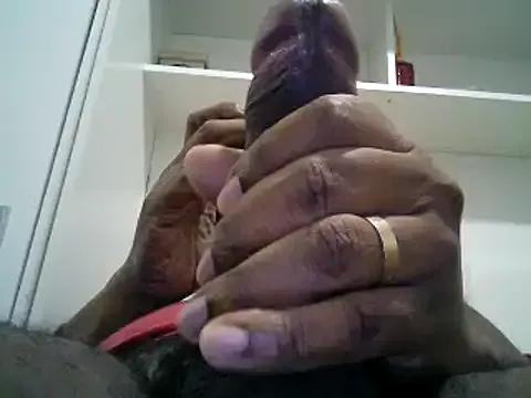 _Alicee_1 – webcam model profile photo Image 16