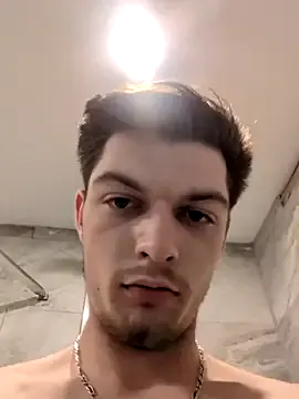 seraphine23 – webcam model profile photo Image 2