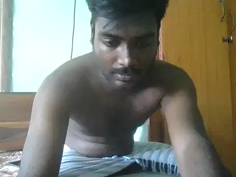 roouse – webcam model profile photo Image 2