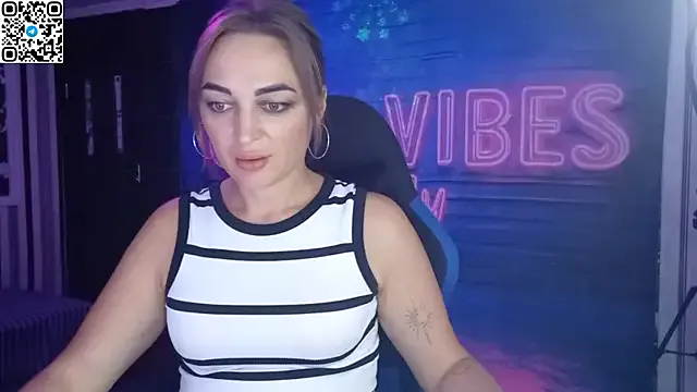 Yui-Ch – webcam model profile photo Image 11