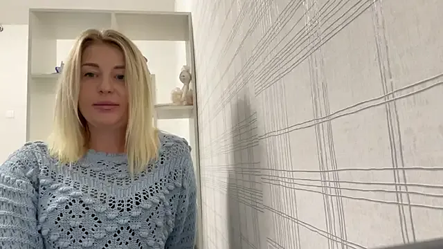 ErikaOlson – webcam model profile photo Image 8