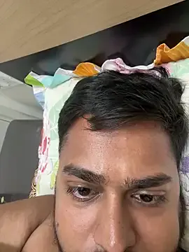 zui_lu – webcam model profile photo Image 12