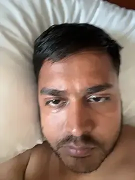 zui_lu – webcam model profile photo Image 8