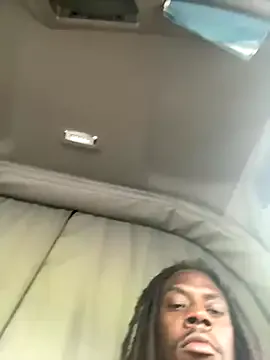 Nonchan_ – webcam model profile photo Image 3