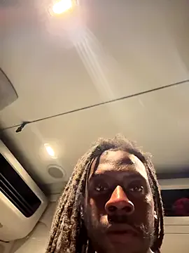 Nonchan_ – webcam model profile photo Image 4