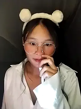 Mia--meow – webcam model profile photo Image 12