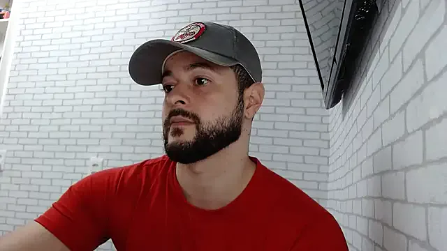 Mikev – webcam model profile photo Image 10