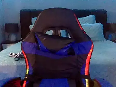 Megu_Melon – webcam model profile photo Image 11