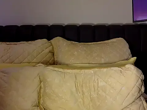 Megu_Melon – webcam model profile photo Image 3