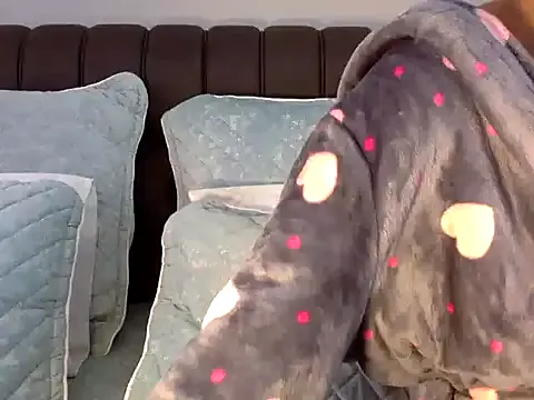 Megu_Melon – webcam model profile photo Image 6