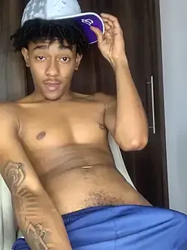 CleoLangley – webcam model profile photo Image 18