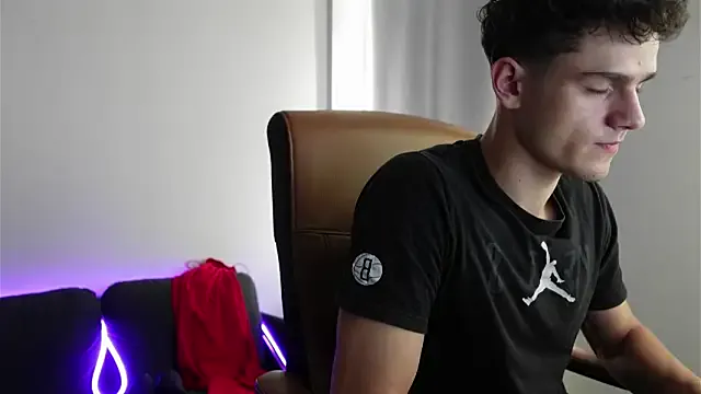 Riku_999 – webcam model profile photo Image 14